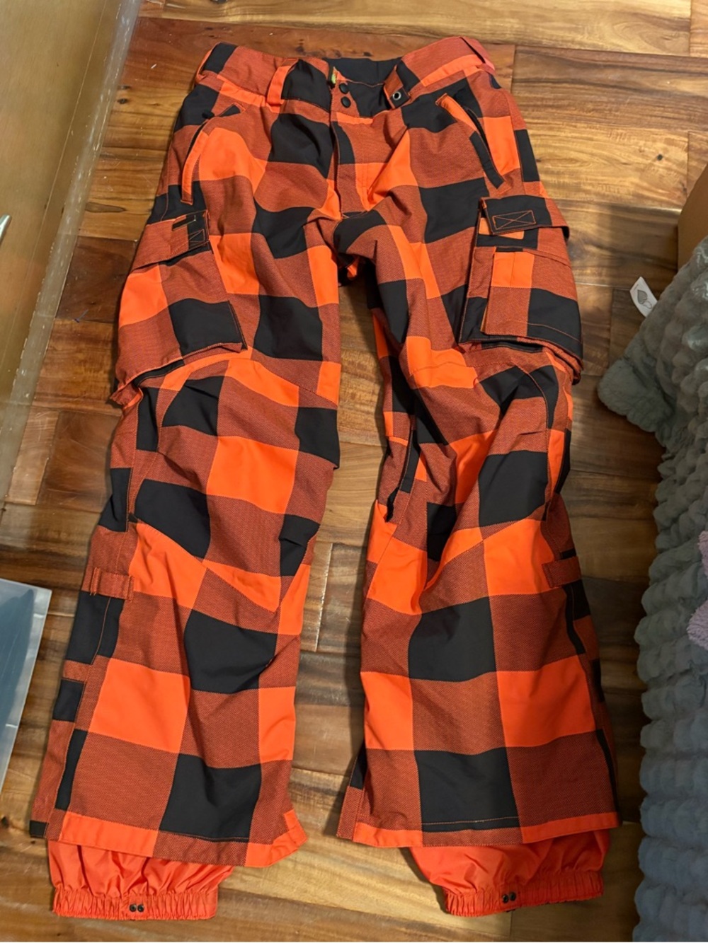 Burton Cargo Snow Pants Mens Medium Orange Black Ski Snowboard M (S6)